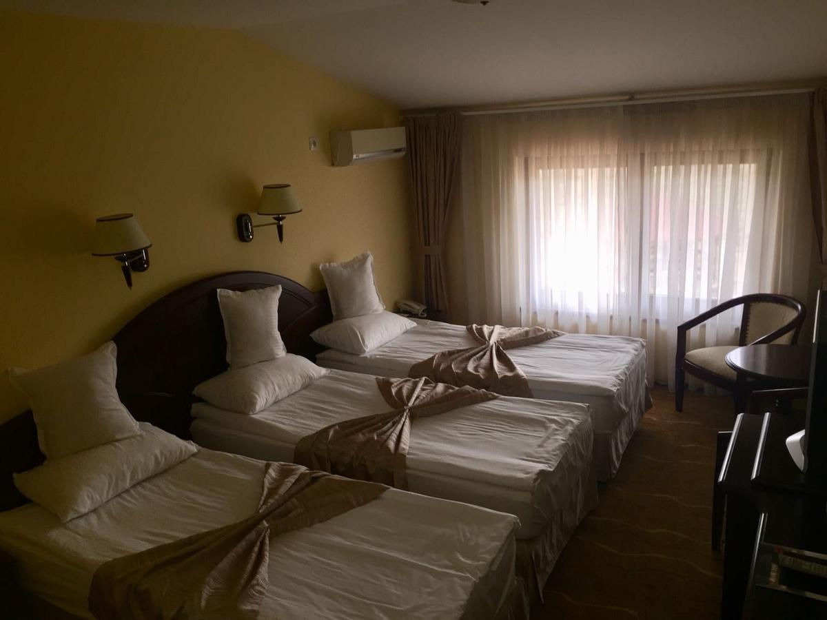 Hotel Astoria Alba Iulia Zewnętrze zdjęcie