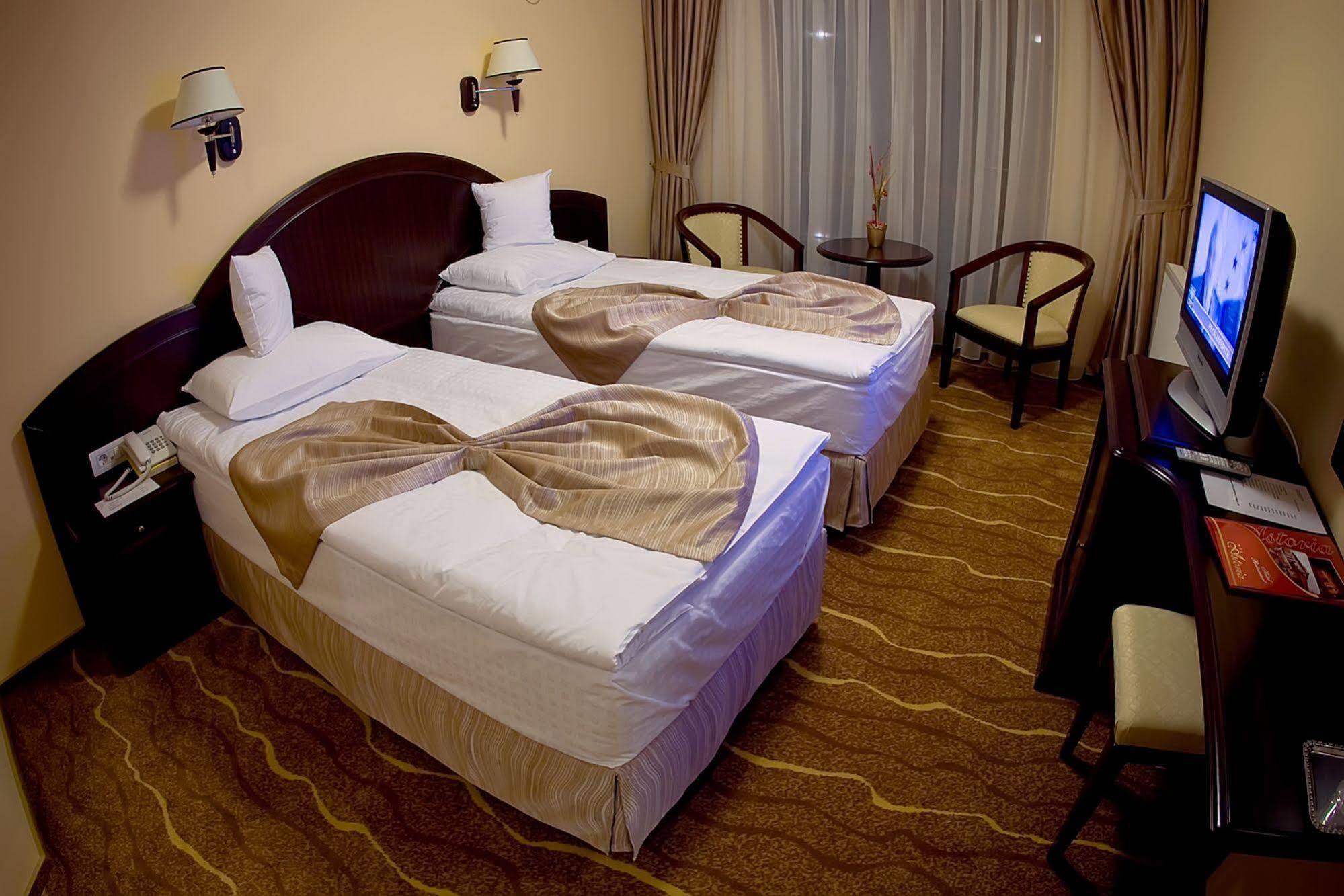 Hotel Astoria Alba Iulia Zewnętrze zdjęcie
