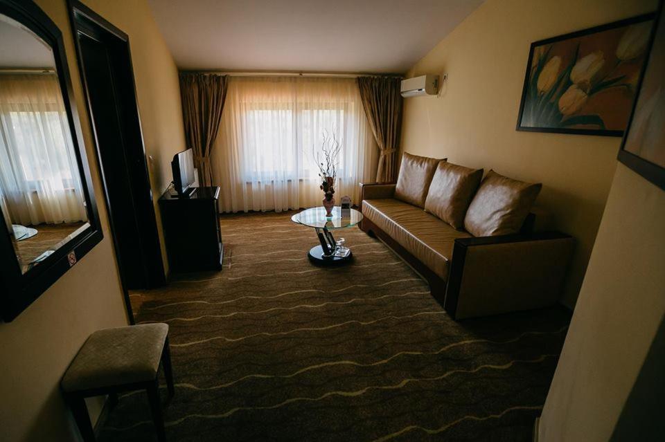Hotel Astoria Alba Iulia Zewnętrze zdjęcie